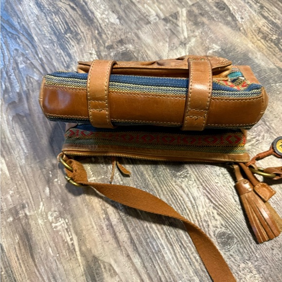 The sak crossbody BoHo hippie leather and cloth multi pocket purse - Picture 8 of 8